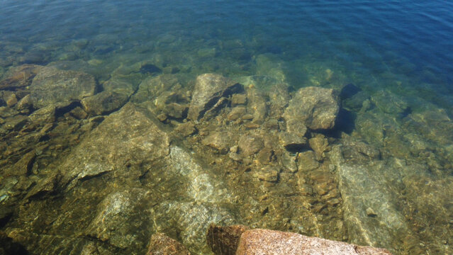 Clear water over submerged rocks at Lagoa Comprida in Serra da Estrela Natural Park