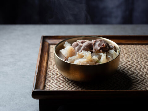 Korean beef tendon soup, korean food