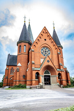 Sankt Petri church, Neo-Gothic red brick church building with tall spires under a blue sky