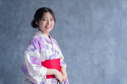 浴衣の女性