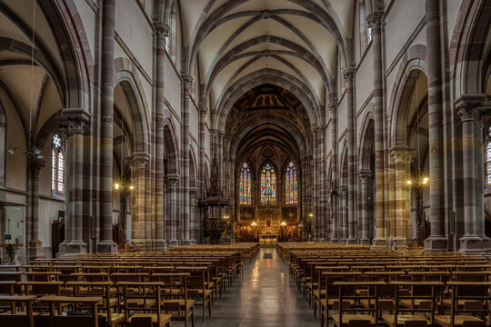 Kirche St. Peter und Paul in Obernai im Elsass