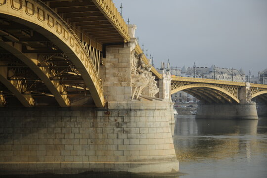Budapest Margit h&iacute;d	
