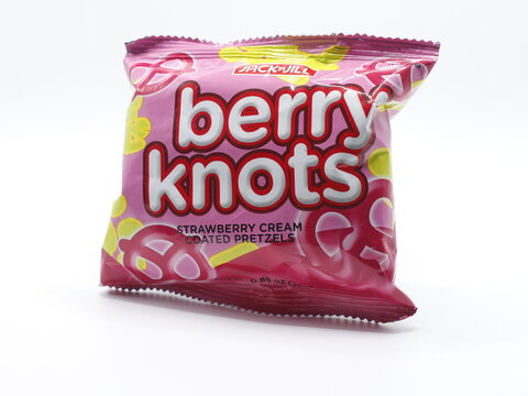 Jack and Jill berry knots strawberry cream coated pretzels in Manila, Philippines