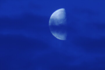 moon © Adam
