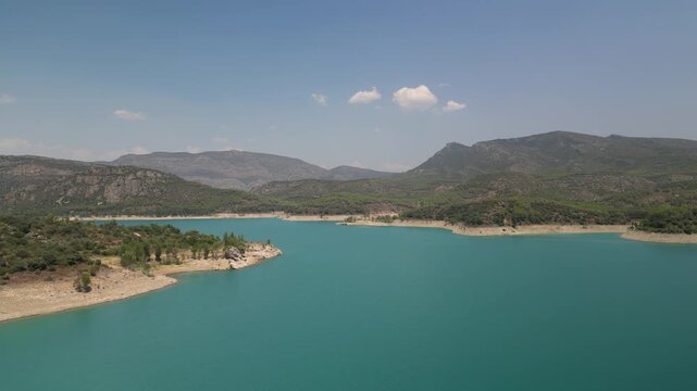 Embassament o Pant&agrave; de Santa Ana, Monestir de Santa Maria de Vallverd, Trag&oacute; de Noguera