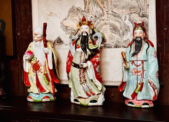Tradycyjne chińskie figurki porcelanowe w zabytkowej wiosce Anhui © Magorzata