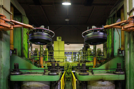 Specialized equipment for the production of automobile tires.