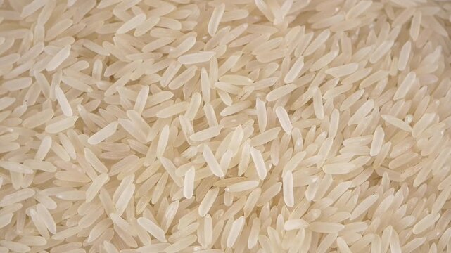 Cooking aromatic rice with perfect fluffy texture