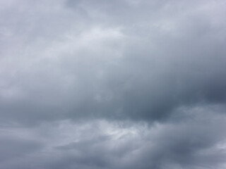 Obraz premium Dramatic stormy sky — dark storm clouds, overcast, threatening weather cloudscape