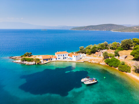 Greece, Aegean Sea, Pagasetic Gulf, Peninsula Pelion, Aerial view of Tzasteni