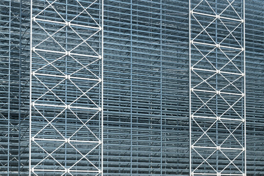ABSTRACCION Y DETALLE DE UNAS ESTRUCTURAS METALICAS