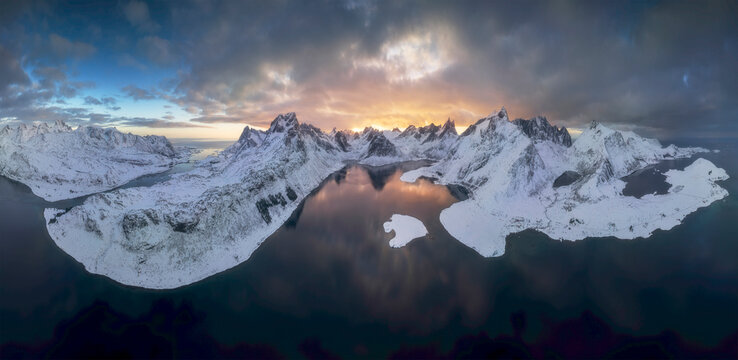 Coastal landscape, Lofoten Islands, Nordland, Norway.