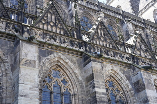Architektonische Details und Wasserspeier am mittelalterlichen Magdeburger Dom, Sachsen-Anhalt
