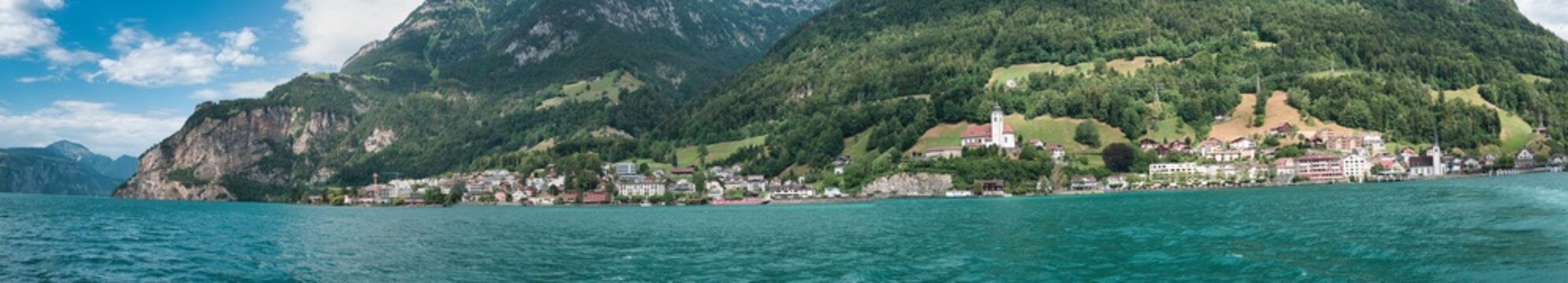 Large panorama from Lake Uri with the village of Fl&uuml;elen