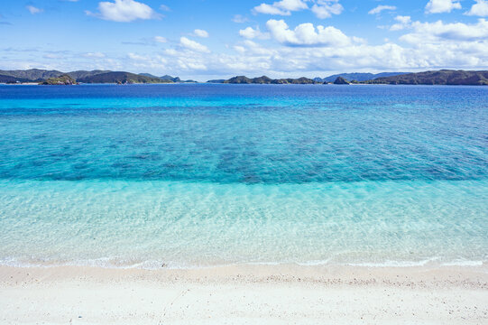 慶良間諸島　阿嘉島のニシバマビーチ