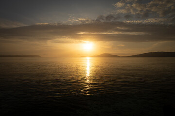 Obraz premium Sunrise @ Arborek Island, Indonesia