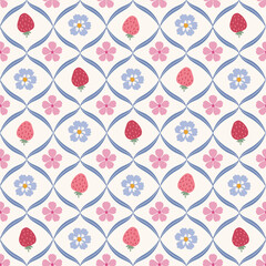 Obraz premium Seamless pattern with hand drawn red strawberries and various flowers in a blue wavy lattice grid on a cream background.