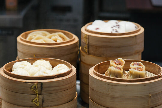 Dim Sum in Bamboo Steamers