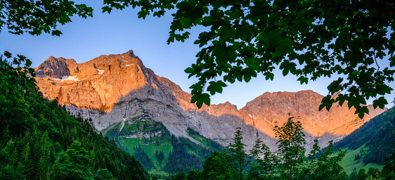 famous valley in austria - alpe eng