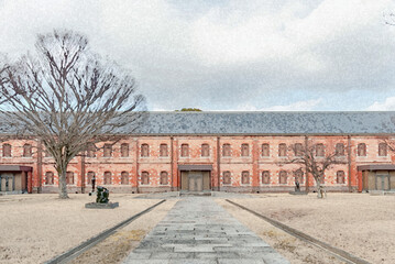姫路市立美術館のシンメトリーな赤レンガ建築と前庭に点在する彫刻の風景/Scenic View of the Symmetrical Red Brick Architecture and Sculptures in the Forecourt of Himeji City Museum of Art © Taketo Miyajima