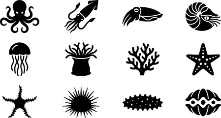 Set of sea animal and marine life icons. © Inova