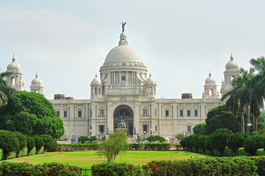 The Victoria Memorial  dedicated to the memory of Queen Victoria, the Empress of India  in the Maidan in Central Kolkata (Calcutta), India