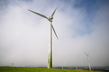 Wind farm on Atherton Tablelands hills © Cynthia