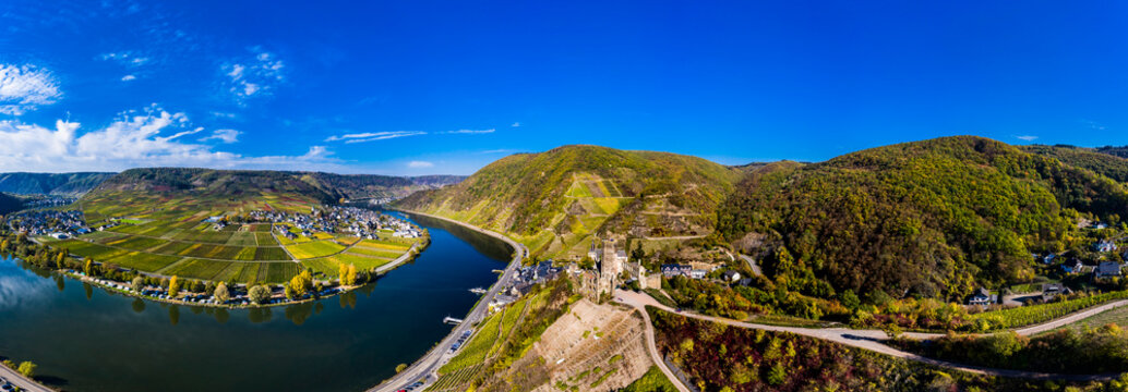 Germany, Rhineland-Palatinate, Poltersdorf, Metternich Castle, Moselle river