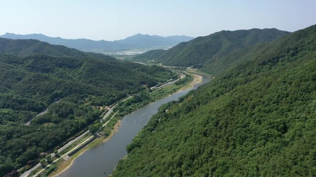 Gokseong Seomjin River train village tourist railway stream valley water resource k travel nature scenery 곡성 섬진강 기차마을 기차 열차 관광지 철도 강 계곡 강변 물 수자원 여행 한국 자연 풍경