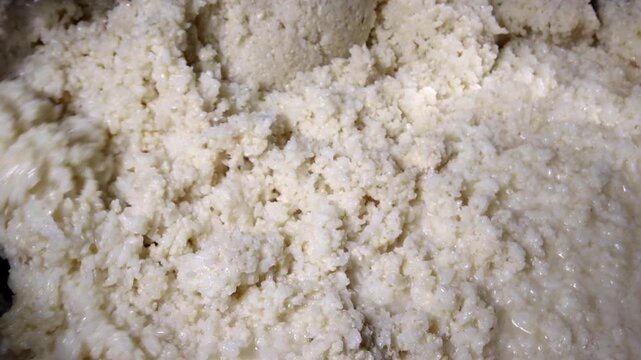 Korea rice wine makgeolli brewing process nuruk taro ingredient brewery alcohol liquor 한국 막걸리 제조과정 막걸리재료 누룩 쌀 토란 주조 양조 술 쌀막걸리 발효 가공 생산 식품 원료 곡물