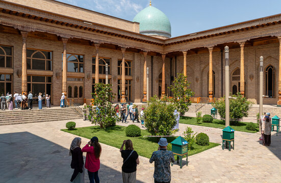 In the courtyard of the Jami Mosque Hazrati Imam, Tashkent