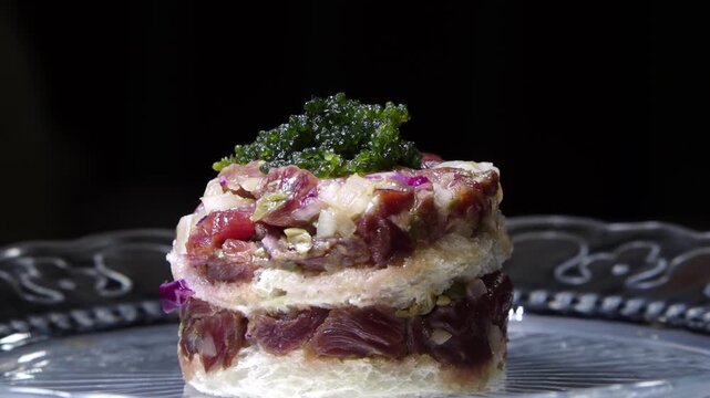 Beef tartare steak caviar appetizer gourmet food fine dining fusion meat dish recipe ingredient k food 육회 캐비어 스테이크 전채요리 에피타이저 요리 식당 음식 고기 소고기 생고기 식재료 타르타르 퓨전 케이푸드