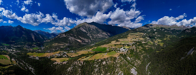 Panorama vallée de l'Ubaye © Frederic Bos