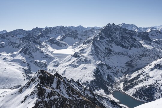 Peaks and mountains in winter, Sellraintal, Stubai Alps, K&uuml;htai, Tyrol, Austria