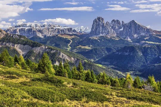 View of the valley with Sella Group 3152m, Marmolata 3343m and Sassolungo Group 3181m, Ortisei, Val Gardena, Val Gardena, Dolomites, Province Bolzano, South Tyrol, Trentino Alto Adige, Northern Italy, Italy