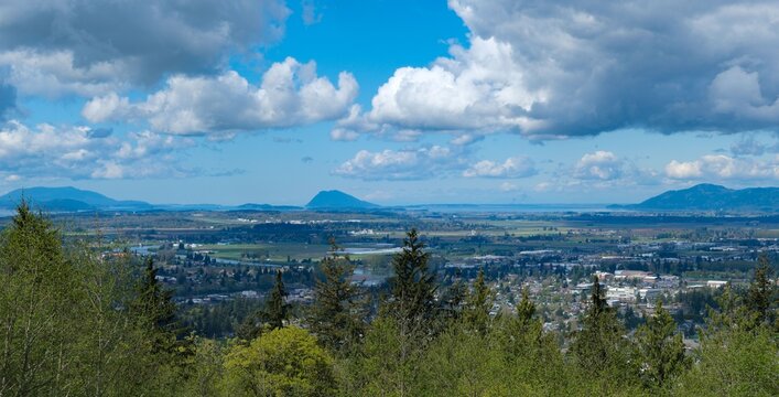 View of Mount Vernon and the Skagit River From Little Mountain Park