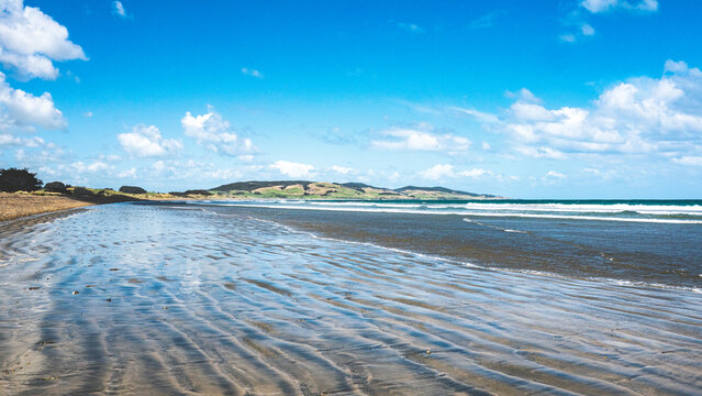 coastal scenery calm day calm ocean sea new zealand riverton southland summer travel