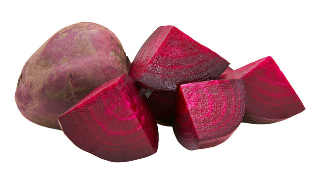 Whole and cut beetroots with vibrant red flesh and concentric rings
