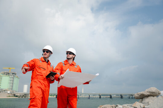 Petroleum engineers are planning a petroleum storage system.