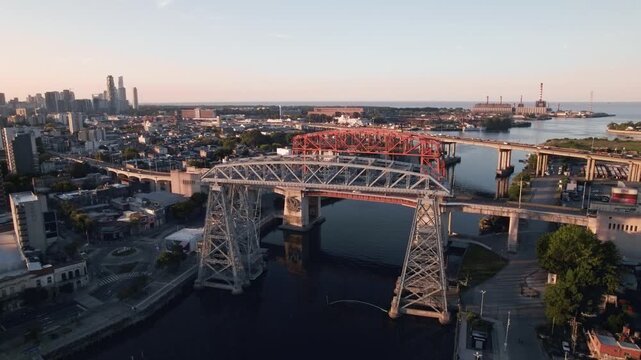La Boca, buenos aires, Argentina. puentes al atardecer
