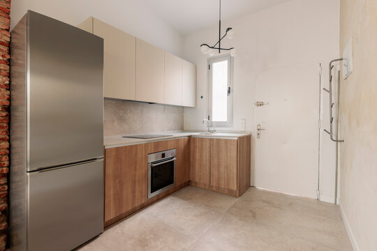 Compact Fitted Kitchen