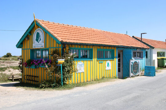 Ile d'Ol&eacute;ron - Dolus-d'Ol&eacute;ron - Cabanes de cr&eacute;ateurs et d'artisans de La Baudissi&egrave;re