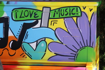 I Love Music, Painted on a street piano © Fabio