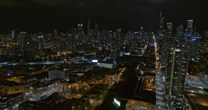 Chicago Illinois Aerial v1 sweeping night time panorama from fulton river district to greektown - Shot with Inspire 2, X7 camera - August 2020