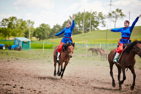 Mongolian equestrian performance at Kulun Nuoer Scenic Area, Guyuan County, Hebei Province