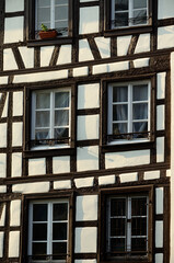 Obraz premium Casa de entramado de madera en el barrio de Petite France, Estrasburgo, Alsacia, Francia