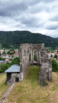 Kirchenruine in Friesach, Sehensw&uuml;rdigkeiten in K&auml;rnten 