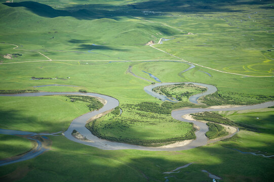 Abstract Aerial Close-up of the Yellow River Wetland: Braided Water Systems and Winding Stream Textures in Zoige Grassland