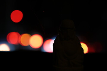 Abstract City Traffic Bokeh Background with Defocused Night Lights © Sam
