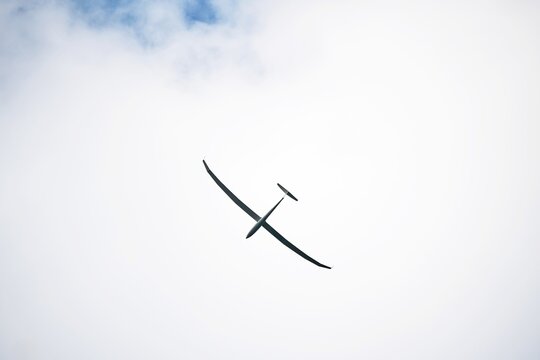 Air sport aircraft soaring in clear weather
